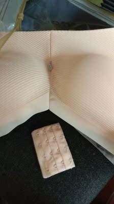 内衣的质量很不错，穿上挺舒适的，每个内衣还送了加长扣，已收藏店铺，下次有需要会再来购买。