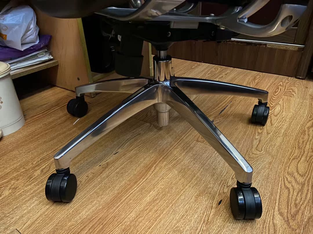 求助网友们联友ergonor金卓b-ham怎么样？评测性价比怎么样？