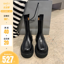 Sheii Suinne Museum of Paris ~ Leather badge buckled thick underlying Chelsea Short Boots Woman Martin Boots