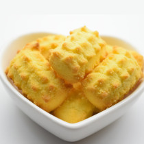 Russia imported corn soda biscuits Belogorye brand nutritious breakfast egg yolk crisp 250g net red snacks