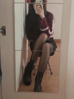 丝袜穿着很舒服,不会感觉到扎人,质量也很不错 ,看起来很有质感 ,穿起来秒变性感女神 ,爱了,爱了 很薄很舒服 透明感很好 ,很丝滑 丝袜穿着很舒服,不会感觉到扎人,质量也很不错 ,看起来很有质感 ,穿起来秒变性感女神 ,爱了,爱了 很薄很舒服 透明感很好 ,很丝滑