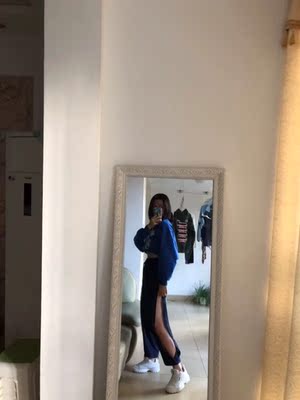 裤子很好看，买了跳舞的，很舒服，很有感觉