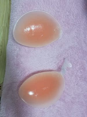 去拍婚纱照，我就用了一天，不对，确切的说是十个小时，就坏了，而且还过敏了，现在还红着呢，我还以为买贵点会好，还不如我那9.9的。。