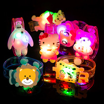 Small goods children Yiwu stall supply wholesale hot sale creative small gifts new strange gifts glowing bracelet