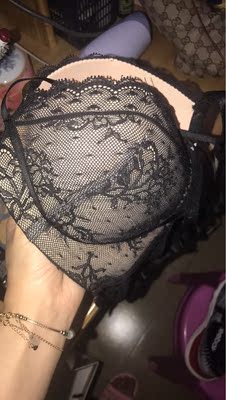 质量非常好，与卖家描述的完全一致，物美价廉，非常满意，真的很喜欢，完全超出期望值，发货速度非常快，包装非常仔细、严实，物流公司服务态度很好，宝贝正是我需要的，收到的时候包装完整，打开后让我惊喜的是宝贝比我想象中的还要好！不得不是竖起大拇指。很满意的一次购物，下次我还会再来的。