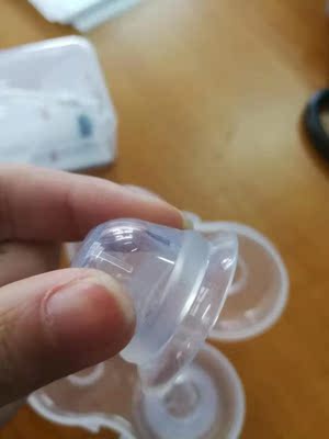 真的很好用,比母婴那里效果好多了,吸力好。发货快。而且包装的很私密,没有敏感文字,这点就应该给个大大的好评了,推荐了几个朋友买这款。真的是物超所值。性价比高。而且客服服务态度特好。 真的很好用,比母婴那里效果好多了,吸力好。发货快。而且包装的很私密,没有敏感文字,这点就应该给个大大的好评了,推荐了几个朋友买这款。真的是物超所值。性价比高。而且客服服务态度特好。