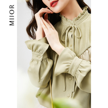 MIJOR (fresh and small woman) Morandi Green Heavy work Tucker Lace Up Collar Shirt Woman Blouse Spring