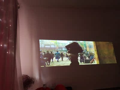 真实使用感受到底光峰小明M2激光投影仪s2怎么样，有人说不好是真的吗