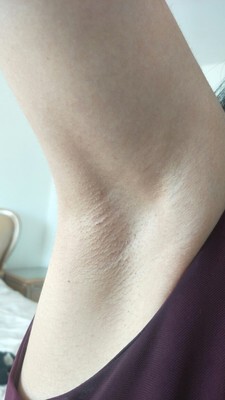 不错，效果挺好的，温和不刺激，没有异味，去毛很干净，价格实惠，物美价廉，轻松去毛。朋友推荐我买的，开始我也是抱着试试的心态，没想到效果这么好，真的挺好用的，而且价位还便宜。现在皮肤变好了很多，无毛而且变白了，是能看到毛毛生长变慢的，抑毛效果看的见，用完会再来的。