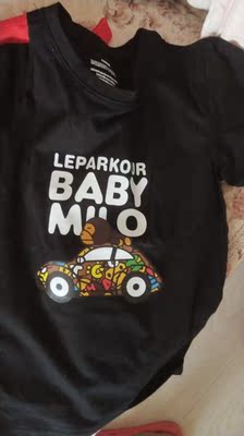 衣服质量特别好。经济实惠。而且是纯棉的。儿子穿着特别帅。买了三个颜色，穿着都特别帅。儿子最喜欢的是白色。美国队长的那一款。哈哈，收到衣服美的不行。