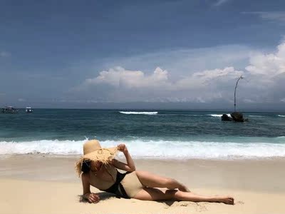 泳衣质量很好！性感显身材！167 93斤穿着刚刚好！