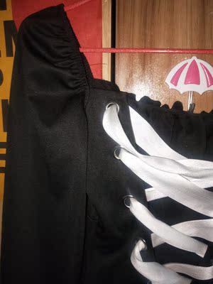 衣服很好看阿 质量也超级好阿很漂亮的喜欢的小仙女可以入了 只是这几天天有点冷穿不了过几天再穿吧嘻嘻嘻超喜欢