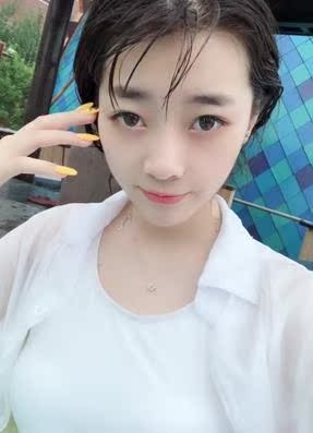 坐印黑 每次游泳都有点尴尬，闺蜜推荐我用这个的，她也是黑，效果确实看到了，我也就买来试试，身上黑色素慢慢淡化了，不止是坐印，我脖子也是有点黑的，现在好多了