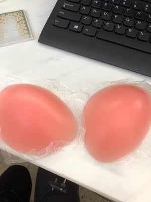 质量不错的,软软的很舒服了,很适合,颜色也很好看 质量不错的,软软的很舒服了,很适合,颜色也很好看