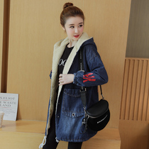 2020 winter new Korean student mid-length large size womens clothing plus velvet thickened warm cotton clothing denim jacket women