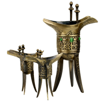 Juyuan Pavilion wine bottle ornaments Chinese classical antique three-legged Cup shooting props home retro nostalgic decorations