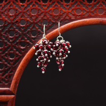 Natural Crystal Pomegranate Stone Grape Earrings 925 Pure Silver Ear Hook Artistic Wind Ear Pendant Temperament Earrings 100 hitch