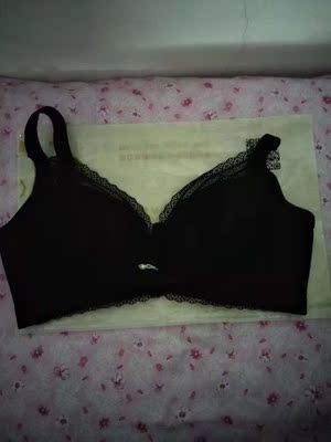 帮老婆买的，她很喜欢，款式质量好，聚拢效果好，很满意