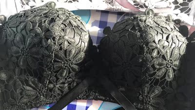 宝贝收到了真心的不错，质量好，很柔软，穿上很舒服。店家服务态度也很好，还送了小礼物呢！喜欢的宝宝们可以下手了！