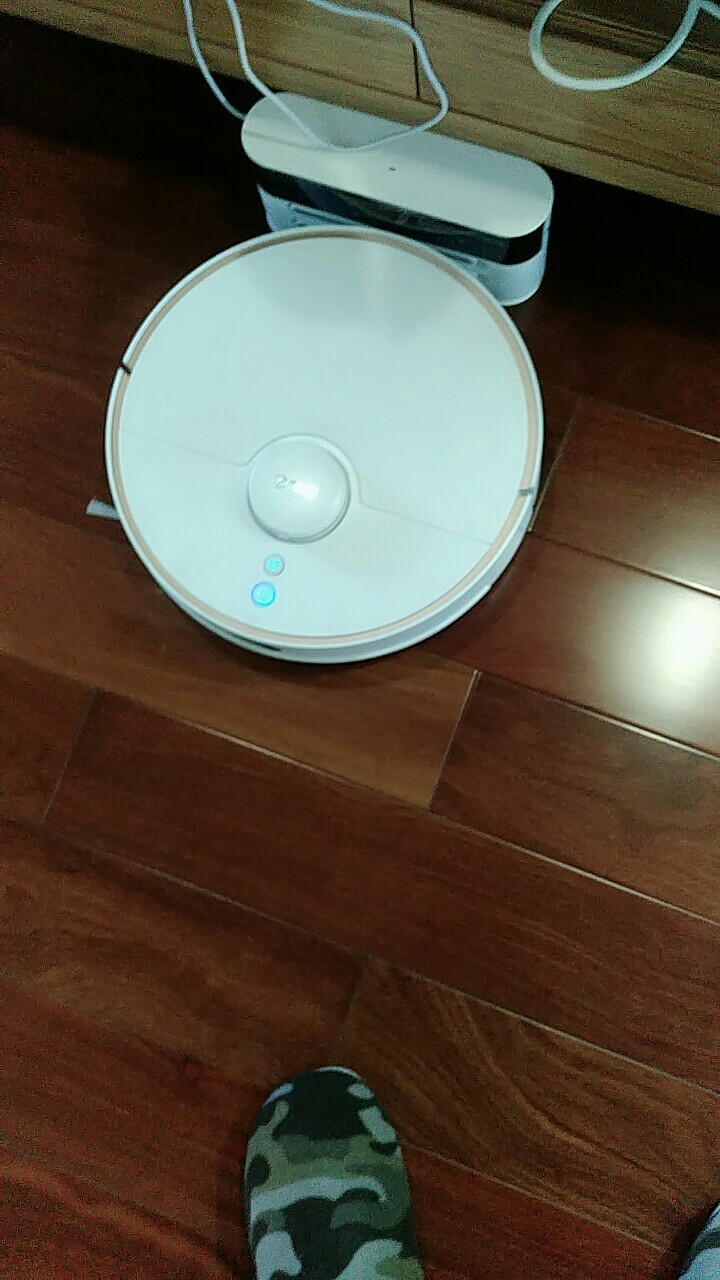 真实评测：360扫地机器人S7怎么样呢？质量差还是好呢？