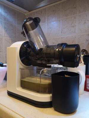 目前看来omega juicers欧美爵士榨汁机怎么样，好不好用？难清洗吗？