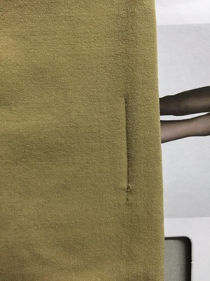 新收到袜子破的，联系了一下，态度就差的不行，好像我讹它一样，我故意把袜子搞破，真的是脑子破的。无所谓啦，反正店大欺客，但是你的错误也不能我买单啦。