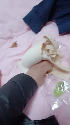 这个内衣收到非常非常喜欢 不但很柔软的确很舒服 这个款式我也非常的喜欢 希望下次买的时候还可以买到这么适合我的内衣 这个内衣收到非常非常喜欢 不但很柔软的确很舒服 这个款式我也非常的喜欢 希望下次买的时候还可以买到这么适合我的内衣