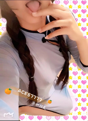 肉隐肉现民国风~烦请先生赐教~随手一拍 嘿嘿。挺好看的。尺寸也合适 性价比高。有那种感觉！非常不错。穿起来很舒服！