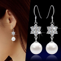 s925 Pure Silver Pearl Earrings Earrings Earrings Snowflake Zircon Inlaid Drilling Korean version ear hook Anti Allergy Silver Ear Accessories 100 lap