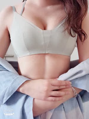 内衣的聚拢效果不错，尺码刚好合适。穿着也很舒服，不错哟。