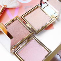 The shining star Jouer Cosmetics highlight Rose Gold Citrine Skinny in the crowd