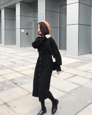 期待的裙子收到了，很满意，穿上很显瘦，很有气质，朋友看见也叫我发链接，满意的购物