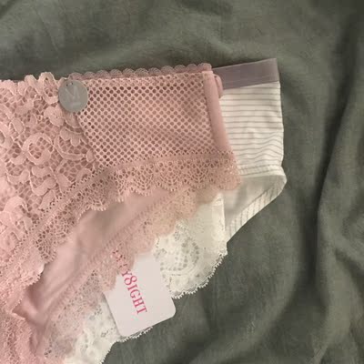 还没穿，实物基本与图片一致。就是纯棉款的腰围比蕾丝款的大好多&hellip;&hellip;总体还是不错的，看到99五条的活动就立马下手买了(虽然不包邮)，Nice!