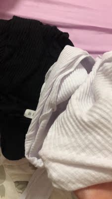 质量比较差,薄 小,面料特别不好。买了后悔了。 质量比较差,薄 小,面料特别不好。买了后悔了。