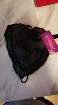 收到货了，很性感，期待上身的效果，到时候一再追评，珠子挺大，一根带子串着，看得我都情不自禁了，第一次尝试这种内裤，很有新鲜感。到时上图。收到货了，很性感，期待上身的效果，到时候一再追评，珠子挺大，一根带子串着，看得我都情不自禁了，第一次尝试这种内裤，很有新鲜感。到时上图。