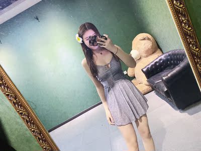 泳衣真的超性感哦!灰色很特别!阳光下闪闪的!质量很好很贴身快递很快!还送了贴心小礼物!这下度假可以美美的啦. 泳衣真的超性感哦!灰色很特别!阳光下闪闪的!质量很好很贴身快递很快!还送了贴心小礼物!这下度假可以美美的啦.