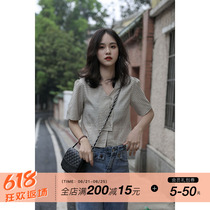 2022 Summer clothes New V Pilot Taste Comeback short Plaid Shirt Woman short Hitch 100 lap shirt Gprint blouse