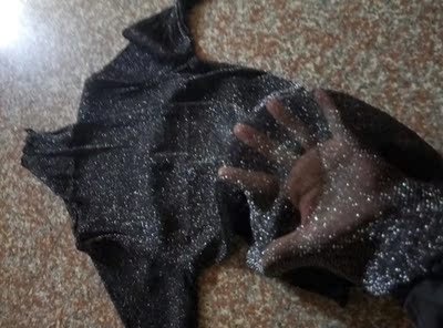 首先给客服点个赞,很耐心,跟图片一样,喜欢这种闪闪的打底衫! 首先给客服点个赞,很耐心,跟图片一样,喜欢这种闪闪的打底衫!