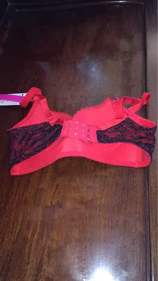 试穿过很舒服，不大不小很合穿，这次购买非常满意，质量很好👍