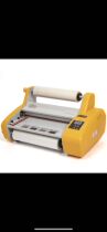 A4 laminating machine Automatic laminating machine Small advertising photo single-sided double-sided photo laminating machine