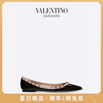 VALENTINO GARAVANI VALENTINO ROCKSTUD CLASSIC PATENT LEATHER RIVET FLATS