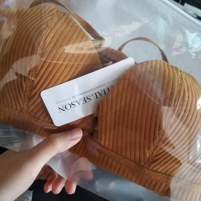 颜色稍微深了点 但我觉得会很显白 不错！喜欢！