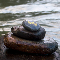 Deep engraving of Mani stone with Avalokitesvara heart mantra six-character mantra release life six-character Daming mantra Tibetan Tibetan Mani pile