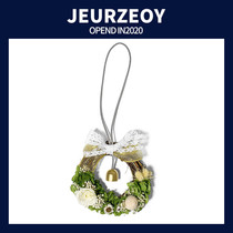 Car aromatherapy pendant creative eternal flower car hanging perfume car interior rearview mirror decoration pendant car pendant female