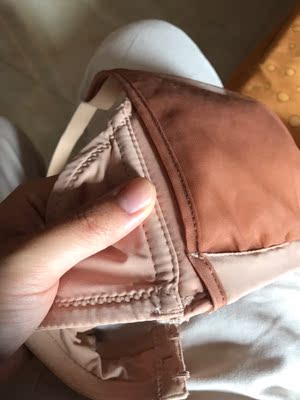 内衣颜色还可以,就是做工质量好差劲👎各种线头,好怕扣子连接处断开。懒得退了 内衣颜色还可以,就是做工质量好差劲👎各种线头,好怕扣子连接处断开。懒得退了