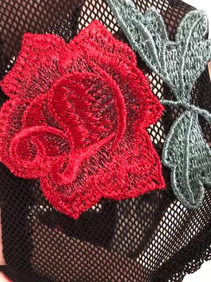 质量非常好 虽然是网的 但是一点也不刺激皮肤 穿着也不嘞 要的就是这种 穿着舒服的