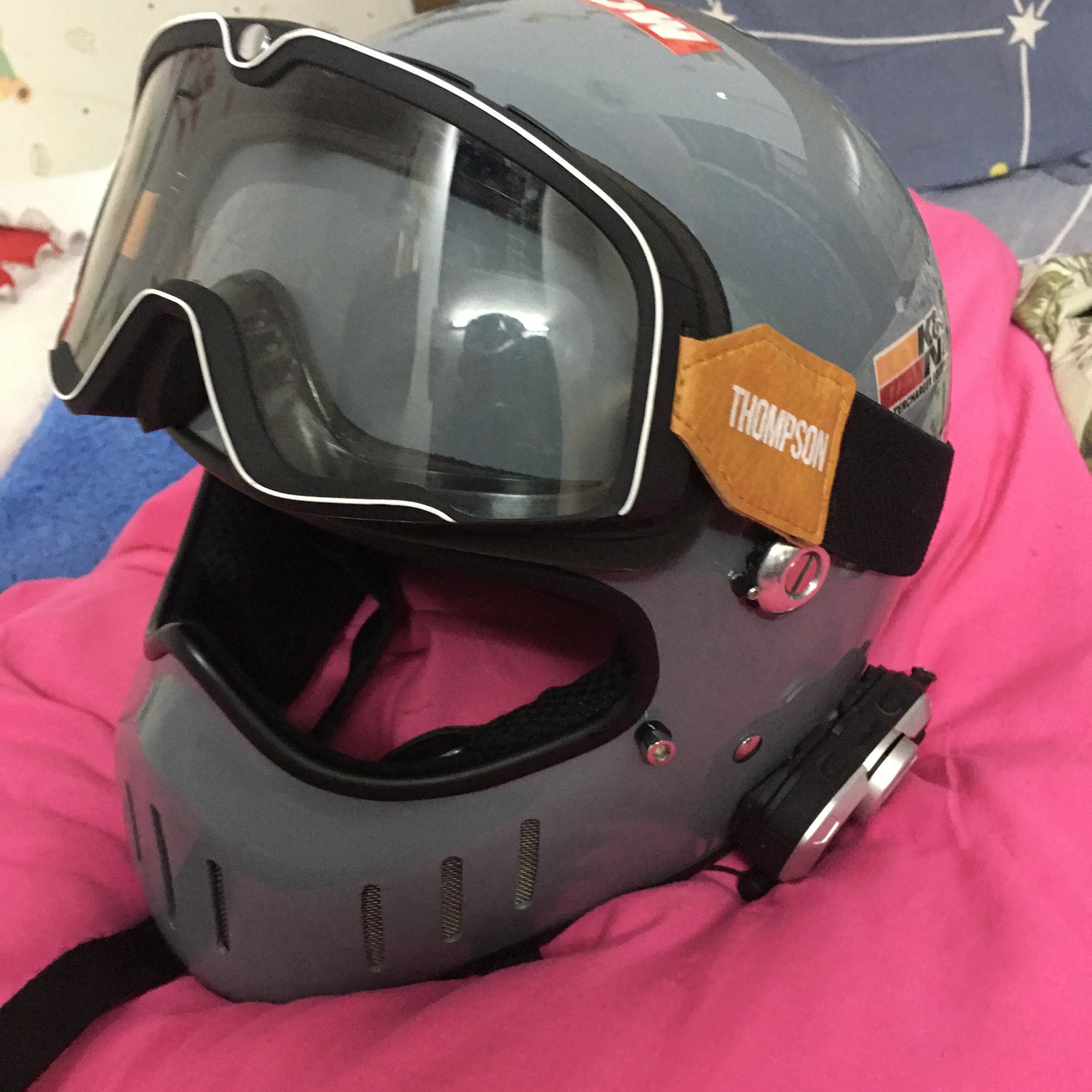 必须安排上新头盔!风镜唯一的遗憾就是镜片太难上了!