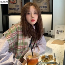 Shirt sweater vest Wild retro autumn Korean version of the two-piece loose striped long-sleeved v-neck plaid vest for women