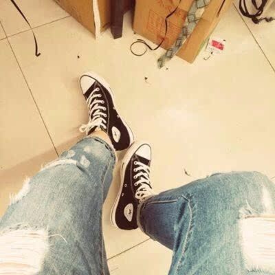 喜欢 挺期待的 穿上很好看 第一双匡威