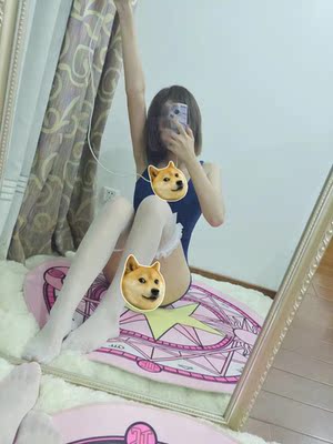 可能自己的屁股太大了，穿着差点卡住。。。应该买大一号，买来至今还没游泳，因为根本没人陪我游泳（手动再见）